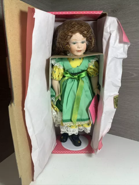 Paradise Galleries Treasury Collection Doll in Box w Stand Irish Shamrock 14”
