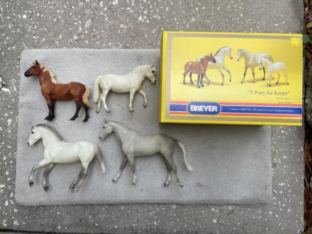 New Classic Breyer Horse #3234 A Pony for Keeps Set Merrylegs Mustang Ginger Etc