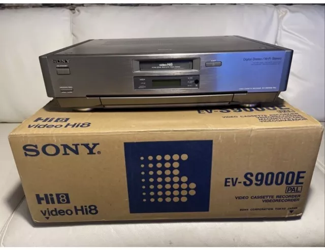 Sony EV-S9000 Hi8 - Videorecorder inkl. OVP - REVIDIERT / GEWARTET