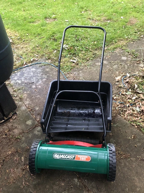 QUALCAST PANTHER 30 hand mower grass Collector 12.00 PicClick UK