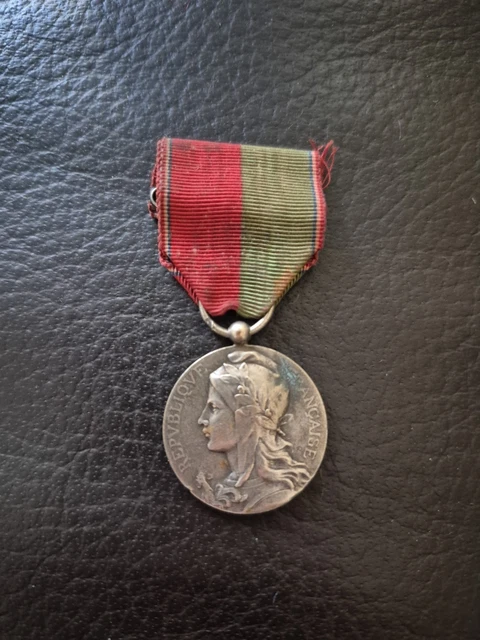 ASSURANCES Médaille, Société d'assurances mutuelles mobilières fme