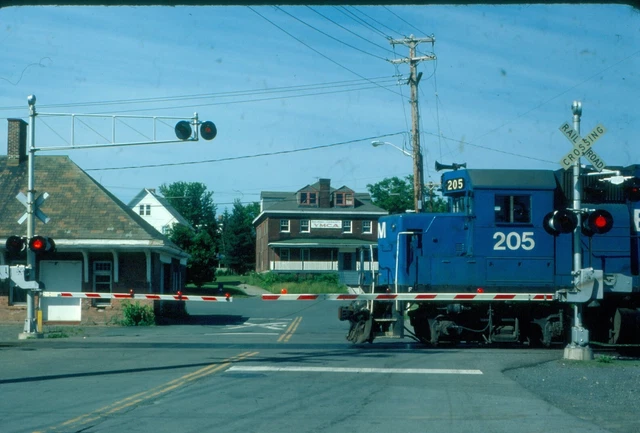Boston & Maine (B&M)  # 205 SB @ Mechanicville  R