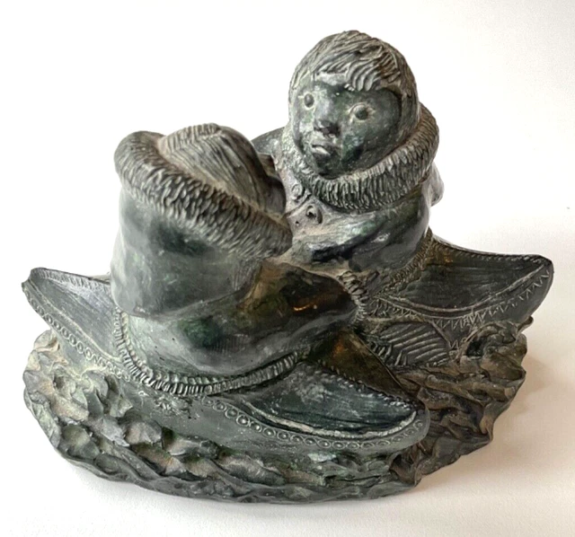 VINTAGE WOLF SCULPTURE Eskimo Couple Kayaks Soapstone 9cm tall 13cm
