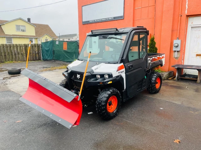 Bobcat 3400 Hd1000 4X4, Cab, Hot/Cold Air, Brand New Winch, Led, Opt. Plow