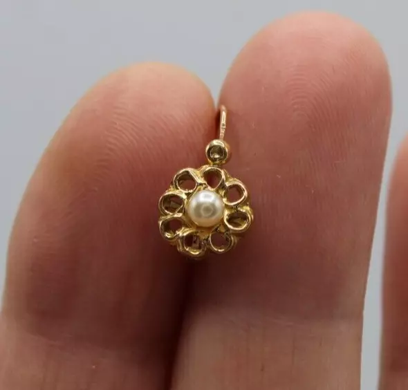 1 x Ancienne Boucle d'Oreille Dormeuse en Or Jaune 18K 750 Ornée d'une Perle