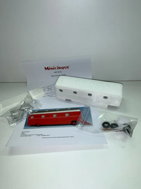 Miniature Minicirque Cirque Pinder – Kit 1/50 Renault 1000KG MV62 à Monter, Complet Avec Boîte