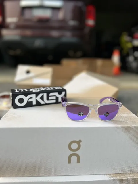 Oakley Kids Green Frogskins Pink Prizm Junior Sunglasses
