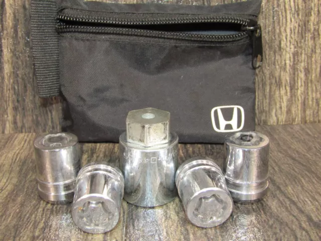 GENUINE OEM HONDA 08W42-SNA-100 Chrome Wheel Lock Set with Key Bag Used