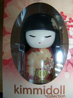 Spirited versione inglese Portachiavi Kokeshi Kimmidoll 5 cm Shigemi 