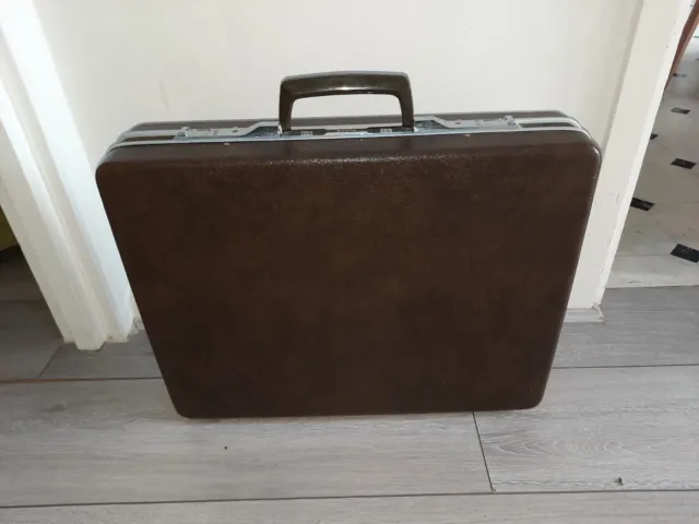 Vintage Boots/Samsonite Elegant Slim  Hard Shell Briefcase