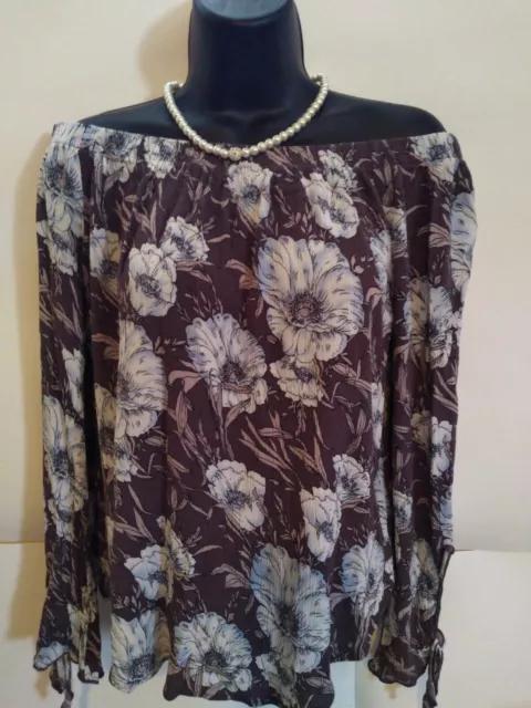 One clothing los angeles, off the shoulder blouse, Brown Floral SIZE:L