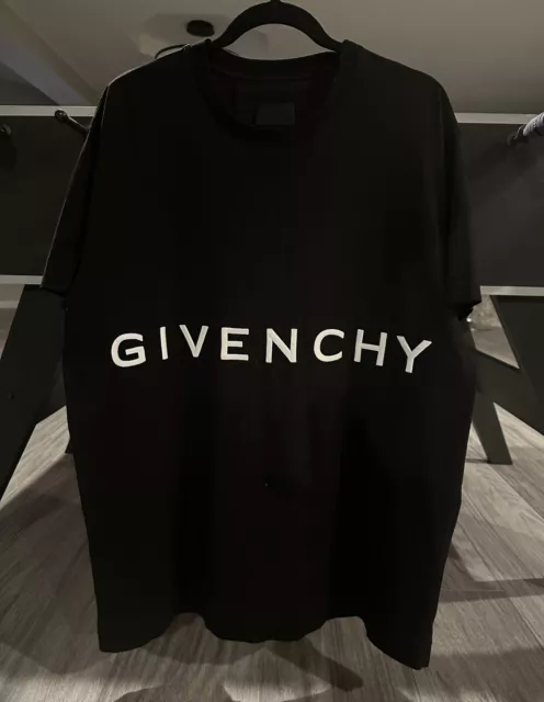 Givenchy 4G Oversized T-shirt Sz M. Retail $750