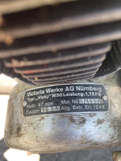 Victoria Vicky M50