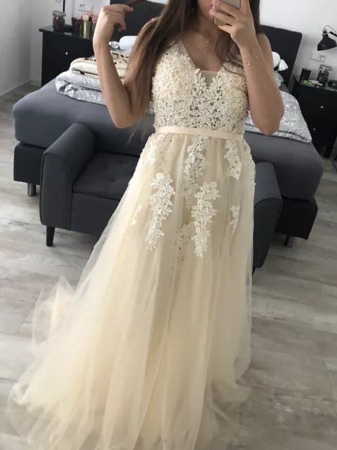 Traumhaftes Hochzeitskleid Größe 42