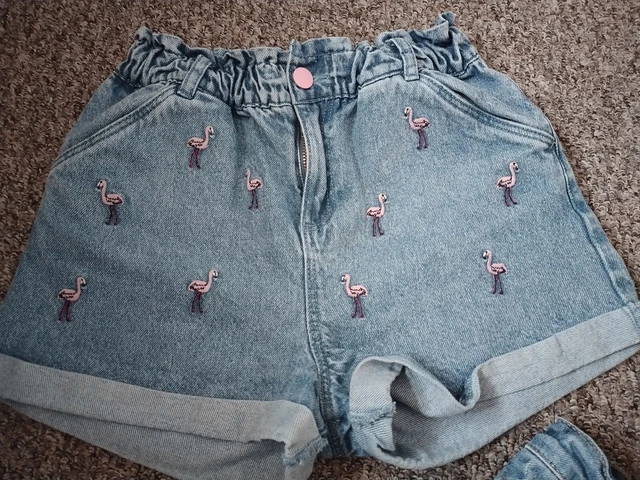 Pacchetto abiti da ragazza top Matalan e pantaloncini denim TU/Noce moscata 10-11 anni 4