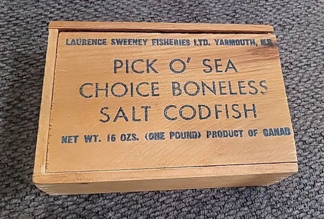 Vintage Laurence Sweeney Canadian Salt Codfish Dovetail Wooden Box Kitch Decor