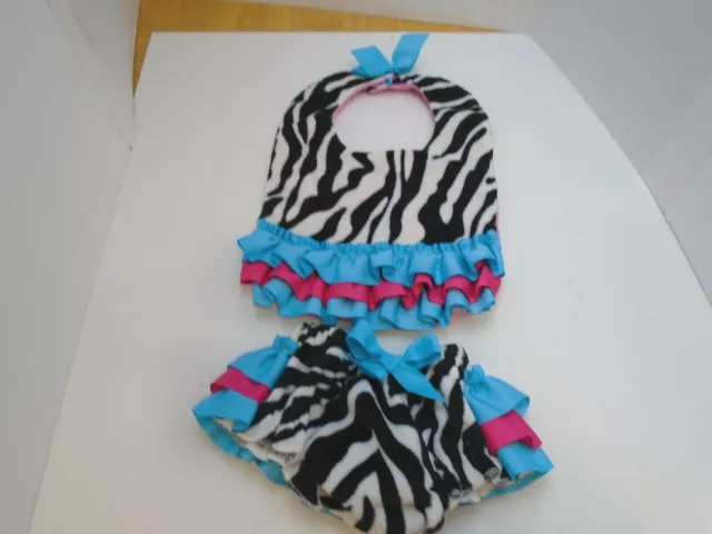 Mud Pie Baby Girls 0-6 Months Zebra Ruffled Diaper Cover Bloomer & Bib Set