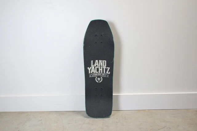 LandYachtz skateboard El Barbaro designed by Max Gradlmiller LandYachtz skateboard El Barbaro designed by Max Gradlmiller