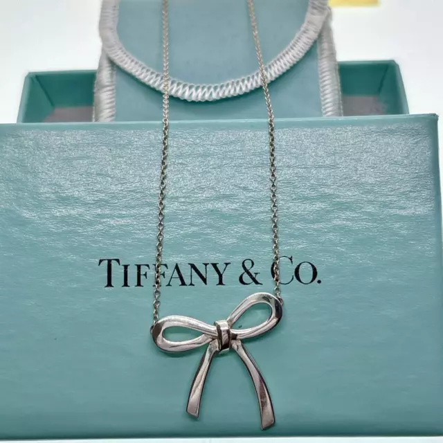 TIFFANY & Co. Bow Mini Ribbon Sterling Silver Charm Pendant Necklace SV925 #426