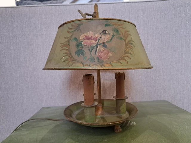 Tres Belle Lampe Bouillote Napoleon Iii En Tole Peinte A Decor D Oiseaux Tres Belle Lampe Bouillote Napoleon Iii En Tole Peinte A Decor D Oiseaux