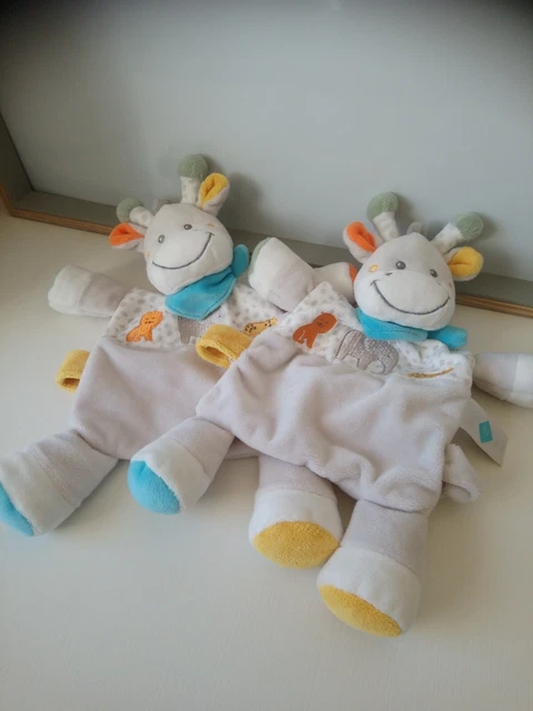 2 doudou plat girafe gris bleu jaune orange jungle Tex état neufs  + cadeau