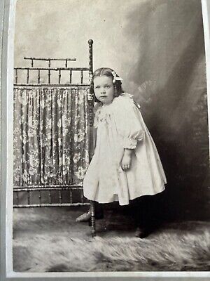 Cabinet Photo of Pretty Young Victorian Girl