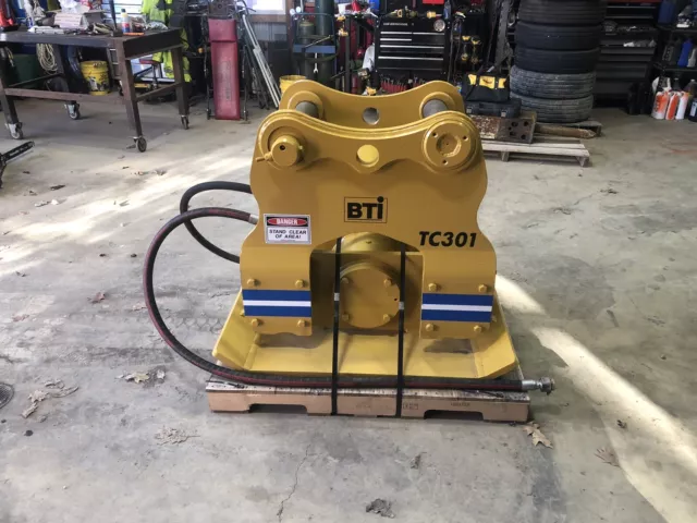 BTI TC301 Excavator Plate Compactor 100mm Pins Vibratory Compactor Shipping Av. BTI TC301 Excavator Plate Compactor 100mm Pins Vibratory Compactor Shipping Av.