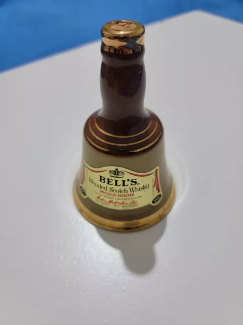 Rare Bell's Blended Scotch Whisky WADE Porcelain Bell Vintage Decanter