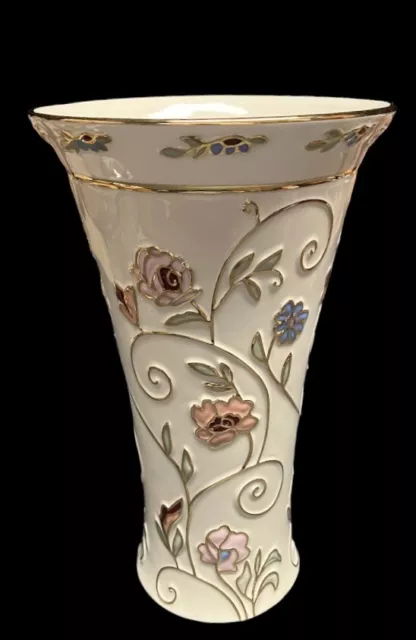 Lenox Gilded Garden Raised Floral Pattern Vase New No Box