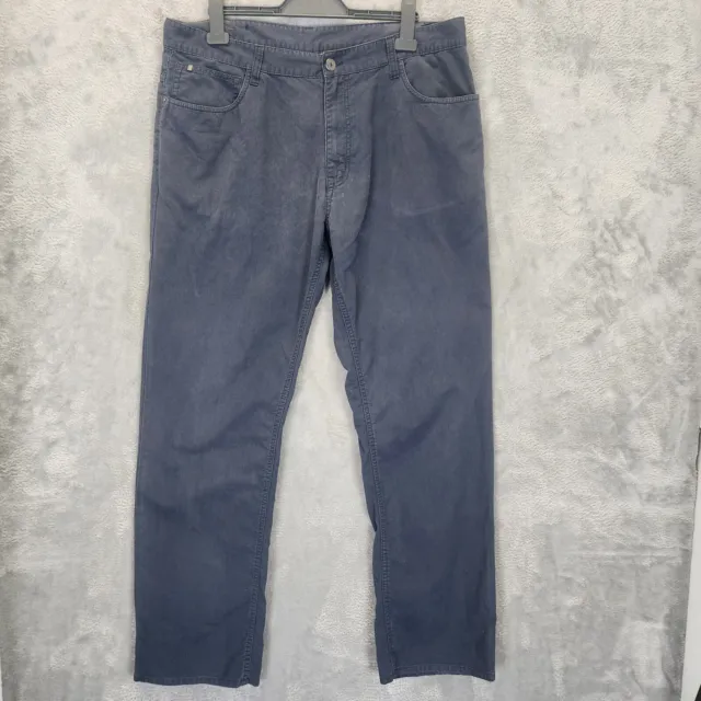Ben Sherman men's corduroy pants W36 in/L31 in, blue in color in good condition.
