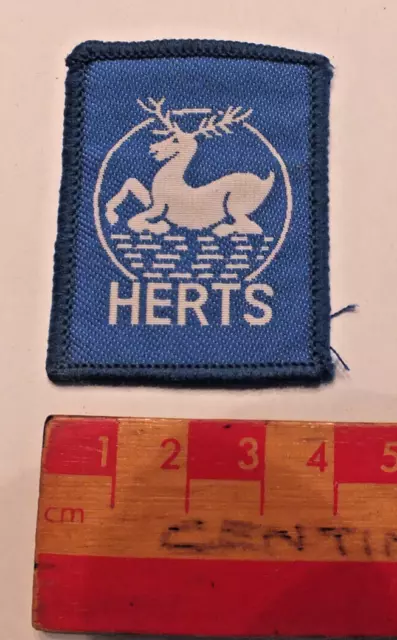 Vintage Boy Scouts Hertfordshire District County Area Badge (G1)