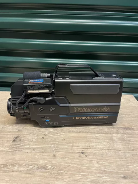 PANASONIC PV-320D OMNIMOVIE VHS HQ Camcorder Video Camera UNTESTED 