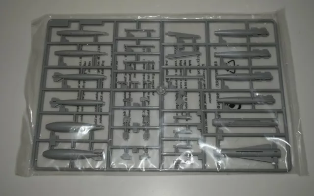 TRUMPETER AV-8B N/A HARRIER II 02285 ⭐PARTS⭐ SPRUE Hx2-AGM65+MK-117+MORE 1/32