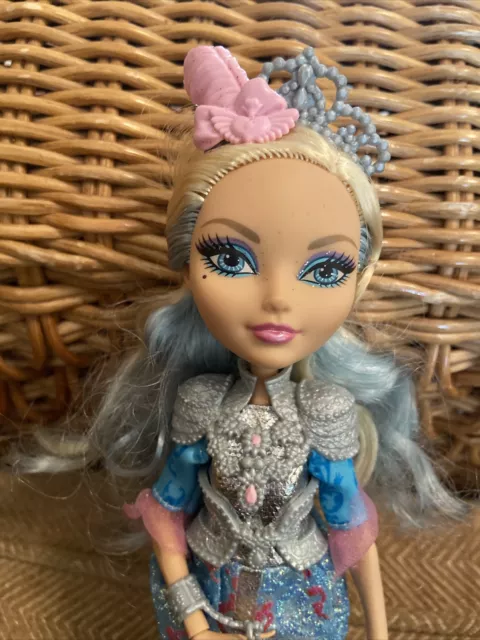 Ever After High Doll - Liebling charmant 2