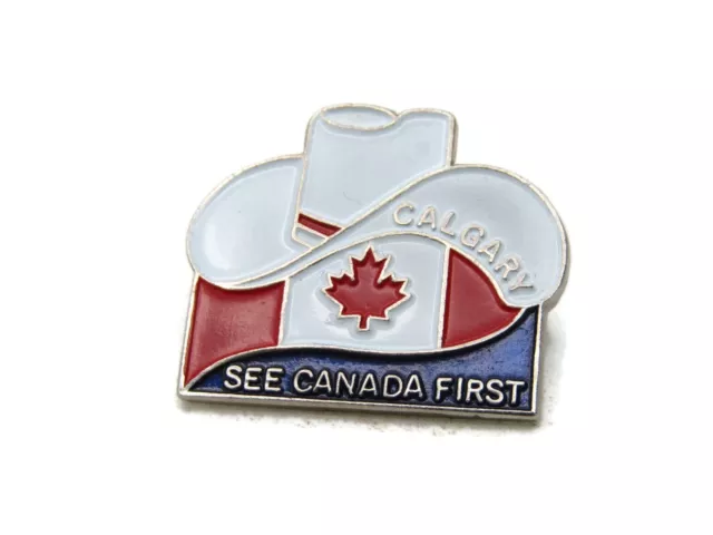Calgary Canadese Bandiera & Bianco Cappello Pin See Canada Primo
