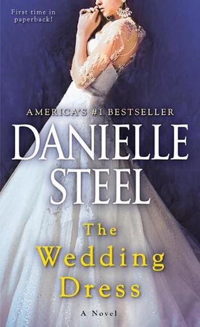 Wedding Dress: A Novel by Danielle Steel (English) Paperback Book