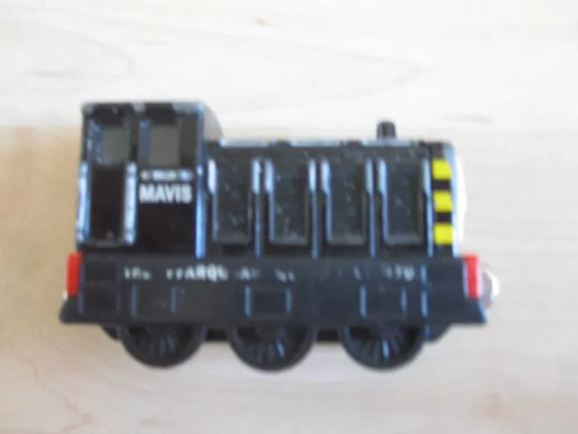 MAVIS Lokomotive schwarz Metall , 7 cm (zu "Thomas & seine Freunde") mit Gesicht