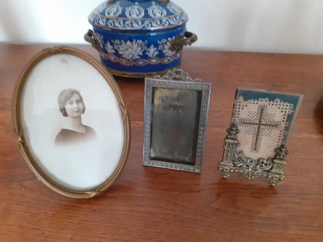 Lot De 2 Petits Cadres Photo Anciens Style Louis XVI En Laiton