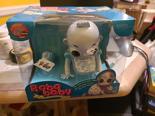 muñeco bebe robot 2001 tiger sega toys. - Acheter Autres jouets