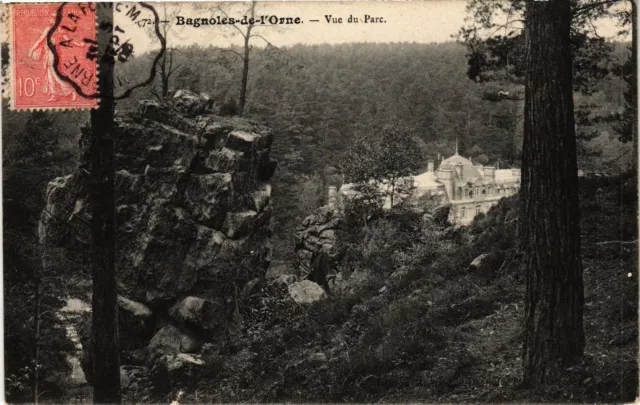 CPA BAGNOLES-de-l'ORNE - Vue du Parc (355336)