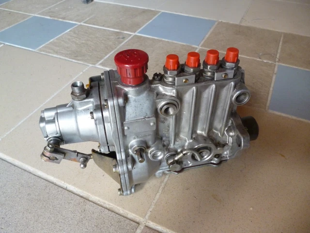 Membrane diaphragm pneumatic controller injection pump