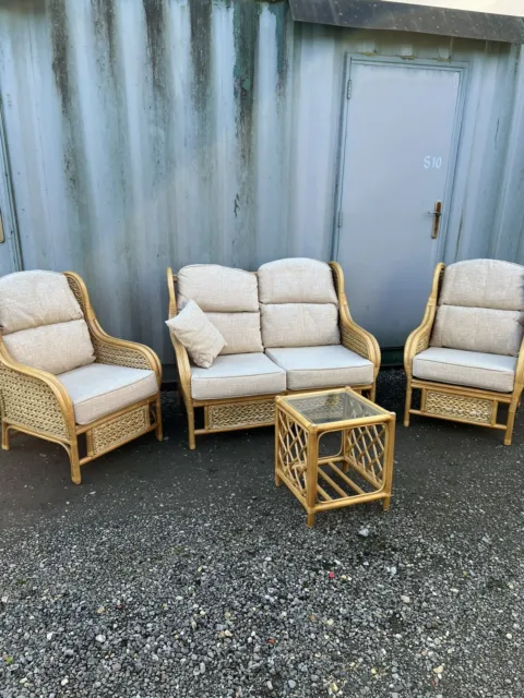 conservatory Came furniture set used
