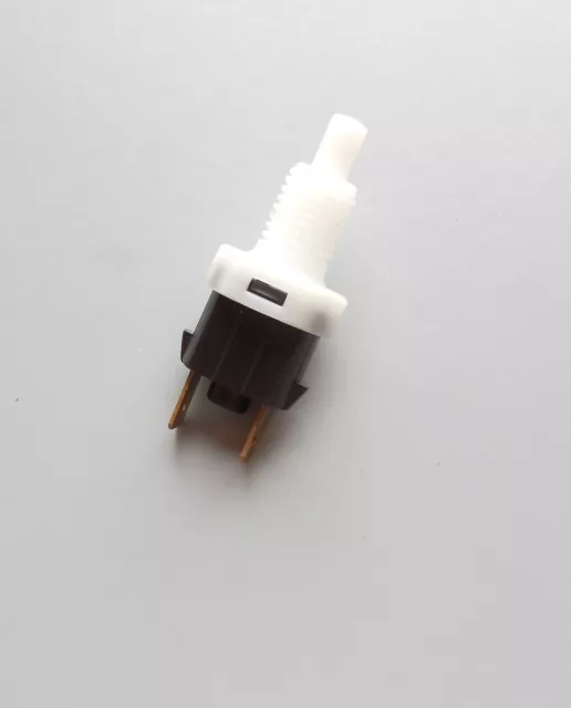 FAE 24200 Interruptor de Luz de Freno 2 Pin