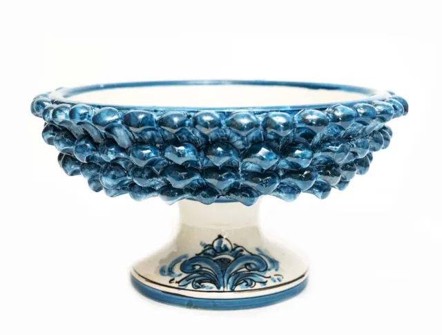 Centrotavola alzata D.25cm in ceramica di Caltagirone mezza pigna blu
