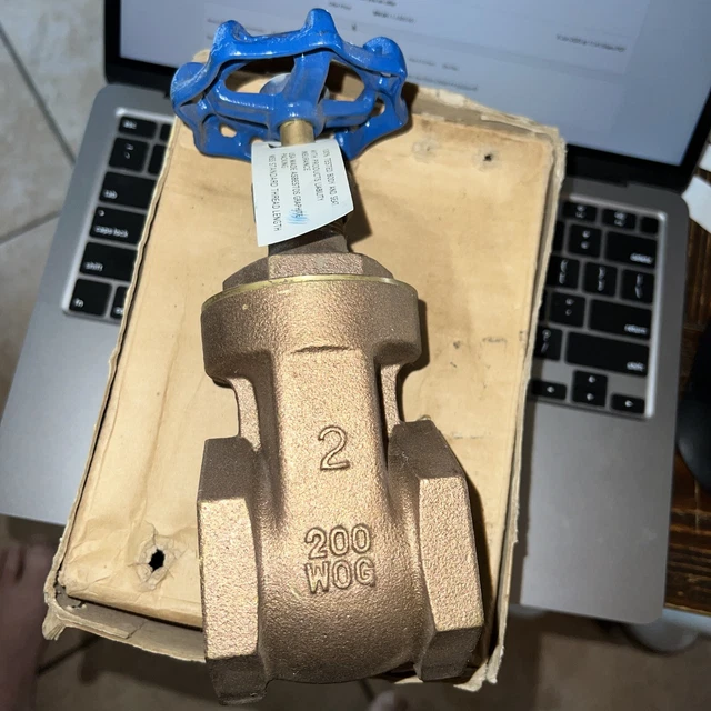 New N00116D (TI-8) - Nibco 2" Brass Gate Valve, Female Thread Connection 200 PSI