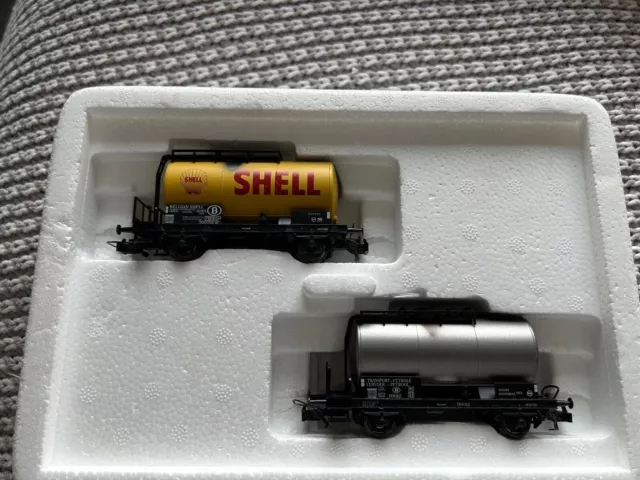 MARKLIN HO Scale Tank Car Set