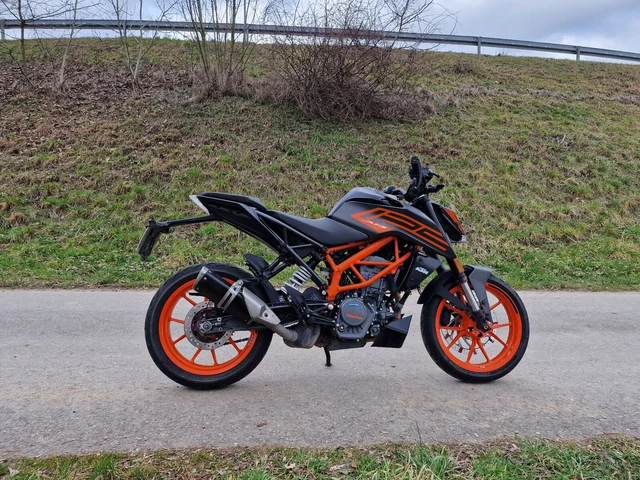Motorrad KTM Duke 125ccm