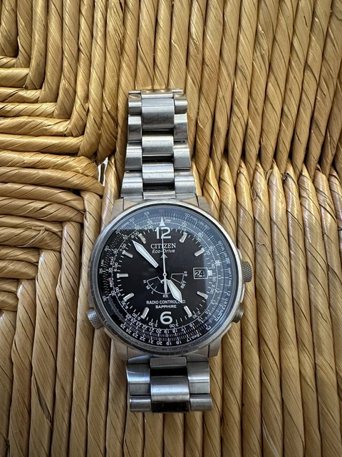 Citizen Orologio Uomo Eco-Drive Titanio - Carica Alla Luce, Cronometro, Data, Multifunzione - Quadrante Nero, Cassa 40mm