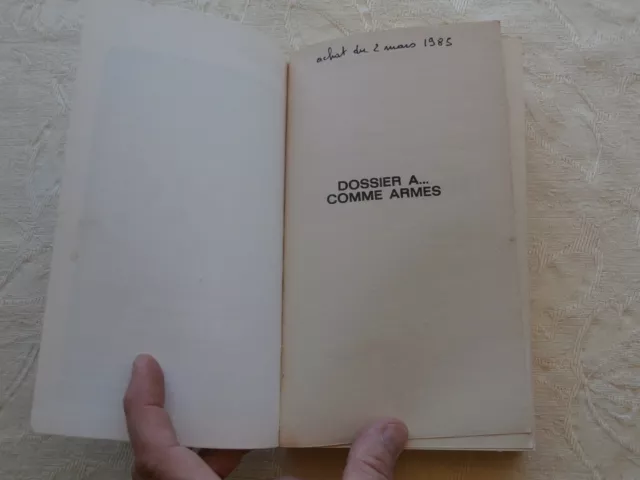 Dossiers poche : A ...comme armes eric gerdan Editions Moreau 1979 3