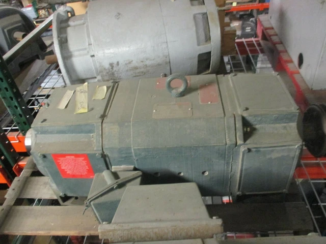 Reliance DC Motor LC2512A72 Frame 10HP 1750RPM 500V 17A Field Volts: 300V Used Reliance DC Motor LC2512A72 Frame 10HP 1750RPM 500V 17A Field Volts: 300V Used